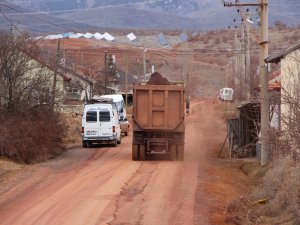 BAŞKAN TUTAL, MAHALLE SAKİNLERİNİN İSTEKLERİNE DUYARSIZ KALMADI