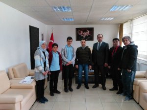 Mahmut Esat Anadolu Lisesi Spor Kulübünden Toplumsal Hizmet