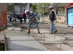 BAŞKAN TUTAL, KALDIRIM VE REFÜJ ÇALIŞMALARINI İNCELEDİ