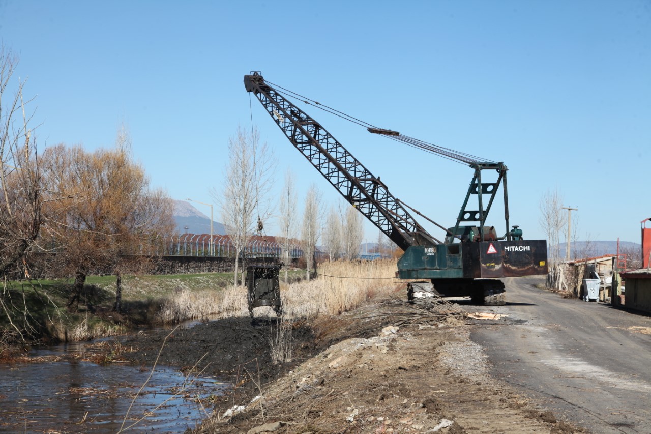 BOSTANDERE MAHALLESİ VE AKÇAY DERESİ 2. KISIM TAŞKIN KORUMA İHALESİ YAPILDI