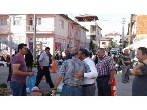 BAŞKAN TUTAL'DAN SABAHIN ERKEN SAATLERİNDE PAZARCI ESNAFINA ZİYARET