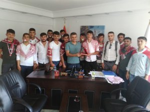 Askerlerden belediyeye teşekkür ziyareti