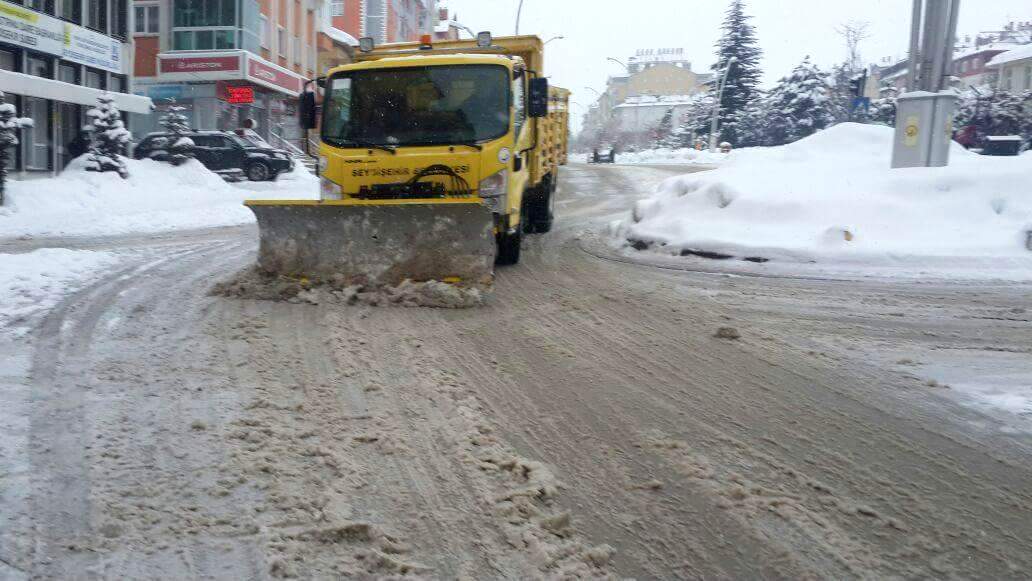 Seydişehir Belediyesi karla mücadele çalışmaları