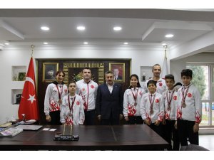 MUAY THAİ SPORCULARINDAN BAŞKAN TUTAL'A ZİYARET