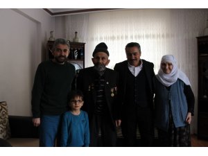 BAŞKAN'DAN KORE GAZİSİ VE EŞİNİ DUYGULANDIRAN ZİYARET