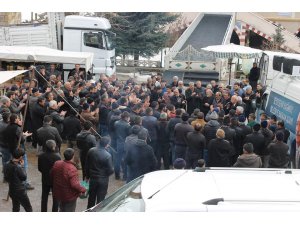 BAŞKAN ADAYI ABDULKADİR ÇAT’A MAHALLELERDE YOĞUN İLGİ