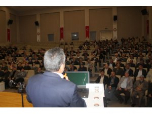 AK PARTİ'DE SANDIK GÖREVLİLERİNE EĞİTİM VERİLDİ