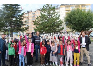 KÜÇÜK YÜREKLERDEN BÜYÜK YÜRÜYÜŞ