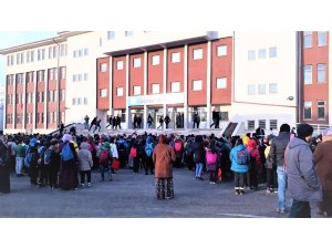 Dededen toruna asırlık okul  Seydişehir Mahmut Esat Ortaokulu