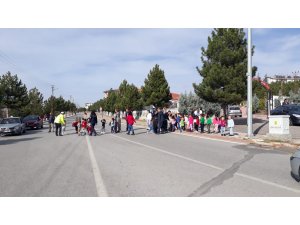 Anaokulu öğrencilerine uygulamalı trafik eğitimi