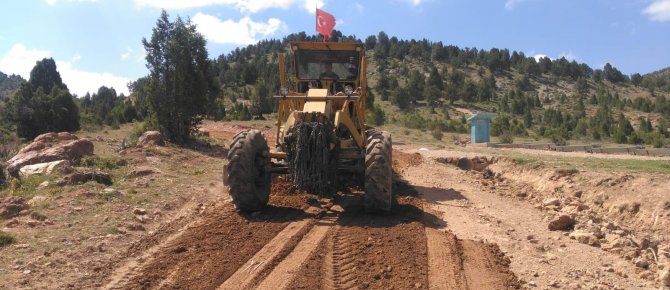 Belediye ekipleri çalışıyor
