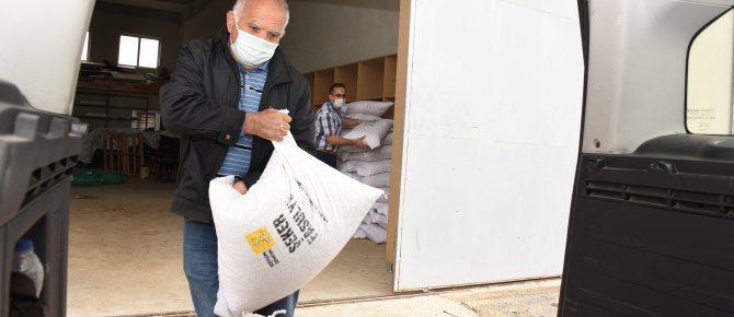 Büyükşehir’den Çiftçiye Yerli Şeker Fasulye Tohumu Desteği