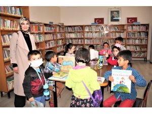 Seydişehir’de minikler kütüphane ve kitaplarla tanıştı