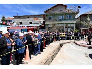 GEVREKLİ – AKÇALAR MAHALLESİ DOĞALGAZ’A KAVUŞUYOR