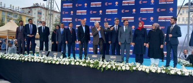 Binali Yıldırım Seydişehir 'de halka hitap etti