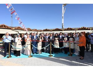 ÜRETEN KADINLAR PAZARI, BUTİK DÜKKENLAR VE HALK EKMEK FIRINININ AÇILIŞI YAPILDI