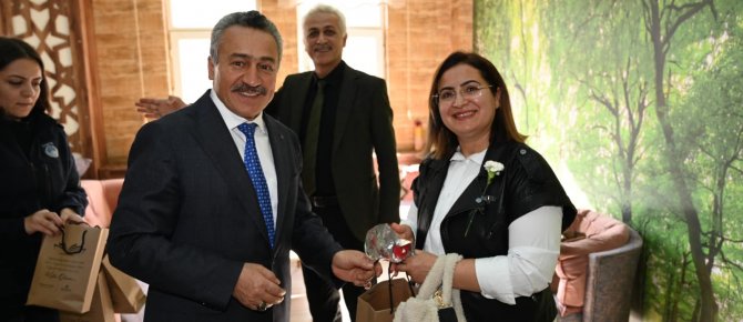 Başkan tutal, meslektaşlarının gününü kutladı