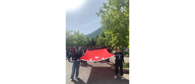 19 Mayıs Atatürk'ü Anma, Gençlik ve Spor Bayramı Gençlik ve Sağlık Yürüyüşü Yapıldı