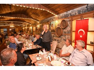 BAŞKAN USTAOĞLU MUHTARLAR İLE BİR ARAYA GELDİ