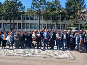CHP Genel Başkanı Özgür Özel 'e Yapılan Saldırı Kınandı