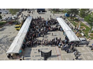 450 BİN ATA TOHUMU FİDELER VATANDAŞLARA DAĞITILDI