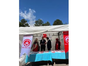 Kaymakam Cevdet BAKKAL Koruyucu Aile Hizmeti Tanıtım Standını Ziyaret Etti.