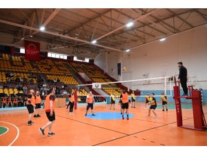 BAŞKANLIK VOLEYBOL TURNUVASI BAŞLADI
