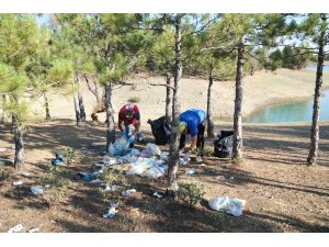 GÖKÇEHÜYÜK BARAJINDA ÇEVRE TEMİZLİĞİ