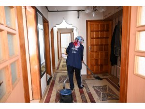 SEYDİŞEHİR BELEDİYESİ EVDE TEMİZLİK PROJESİNE ARALIKSIZ DEVAM EDİYOR