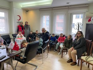 Cumhuriyet İlkokulu Anasınıfı Öğrencilerinden Kızılay’a Anlamlı Ziyaret..