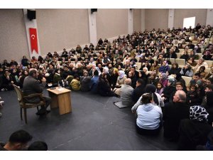 YAZAR ÖMER DEMİRBAĞ SEYDİŞEHİR’DE DİNLEYİCİLERİ İLE BULUŞTU