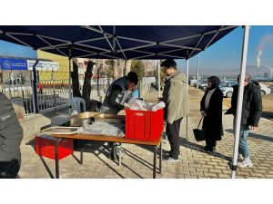 BELEDİYE’DEN ÖĞRENCİLERE ÇORBA İKRAMI