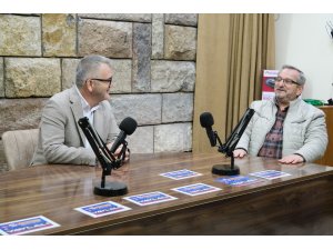 BAŞKAN USTAOĞLU’NDAN SEYDİŞEHİR FM’E ZİYARET