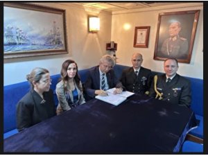 Deniz Binbaşı Alper Pabuççu Komutasındaki TCG Anamur NATO Görevi Kapsamında Yunanistan'da...