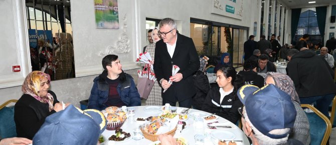 SEYDİŞEHİR'DE ŞEHİT AİLELERİ VE GAZİLER ONURUNA İFTAR YEMEĞİ