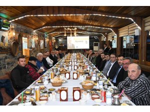 BAŞKAN USTAOĞLU BASIN MENSUPLARIYLA BULUŞTU