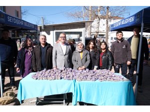 BAŞKAN USTAOĞLU’NDAN 8 MART JESTİ