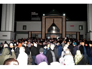 BAŞKAN USTAOĞLU, UMRECİLERİ UĞURLADI