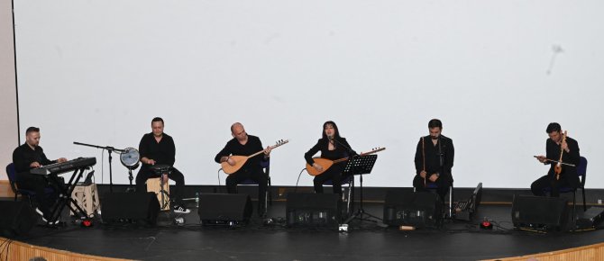 ANTALYA DEVLET KONSERVATUVARI TÜRK HALK MÜZİĞİ KONSERİNE YOĞUN İLGİ