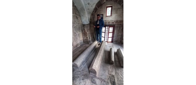 BEN, BÜYÜK EMİR RÜSTEM BEY!