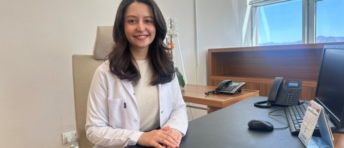 ÇOCUK SAĞLIĞI VE HASTALIKLARI UZMANI UZM. DR. KÜBRA KÖSE GÖREVE BAŞLADI