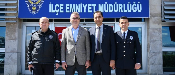 BAŞKAN USTAOĞLU, EMNİYET PERSONELİNİ UNUTMADI