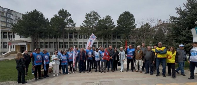 “OKULLARDA ŞİDDET ARTIYOR, SORUMLULAR İZLEMEKLE YETİNİYOR”...