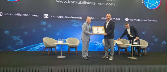 KOSKİ’YE “DİJİTAL BİRLİKTELİK ZİRVESİ”NDE BAŞARI BELGESİ