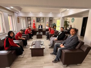KİTAP KURTLARI ÖDÜLLERİNE KAVUŞTU