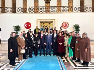 AK PARTI SEYDIŞEHIR KADIN KOLLARI’NDAN ANKARA ZİYARETİ