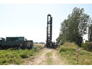 DSİ BÖLGE MÜDÜRÜ ALP VE BAŞKAN USTAOĞLU’NDAN SONDAJ ÇALIŞMALARINA İNCELEME