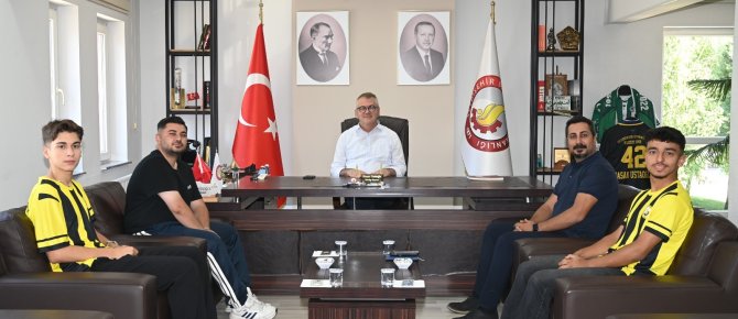 SEYDİŞEHİR BELEDİYESİ SPOR KULÜBÜ FUTBOLCULARINA BAŞAKŞEHİR ‘DEN DAVET