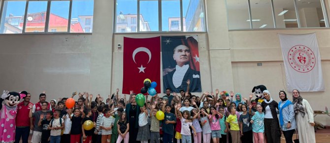 Seydişehir Gençlik Merkezi'nde Yaz Coşkusu Sürüyor: Her Gün Yeni Bir Etkinlik, Her Gün Yeni Bir Heyecan...