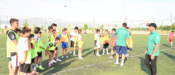 SEYDİŞEHİR BELEDİYESPOR FUTBOL TAKIMI ALTYAPI SEÇMELERİ TAMAMLANDI